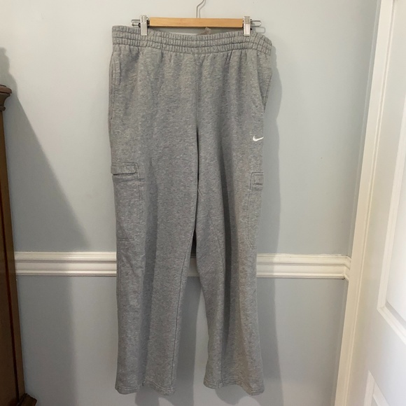 Grey Nike Sweatpants - Picture 1 of 1